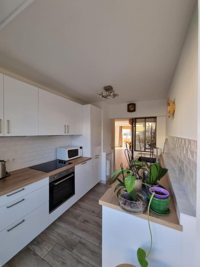 Magnifique T3, Spacieux, Lumineux Et Traversant Apartment Nizza