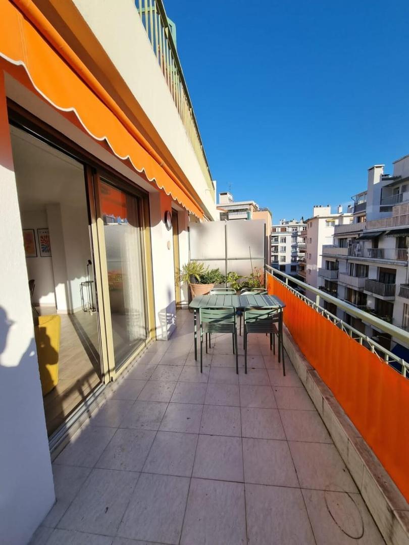Magnifique T3, Spacieux, Lumineux Et Traversant Appartamento Nizza